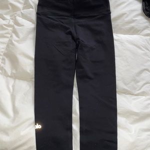 Alo airbrush - WILL ACCEPT BEST OFFER! Clearing closet and will be donating